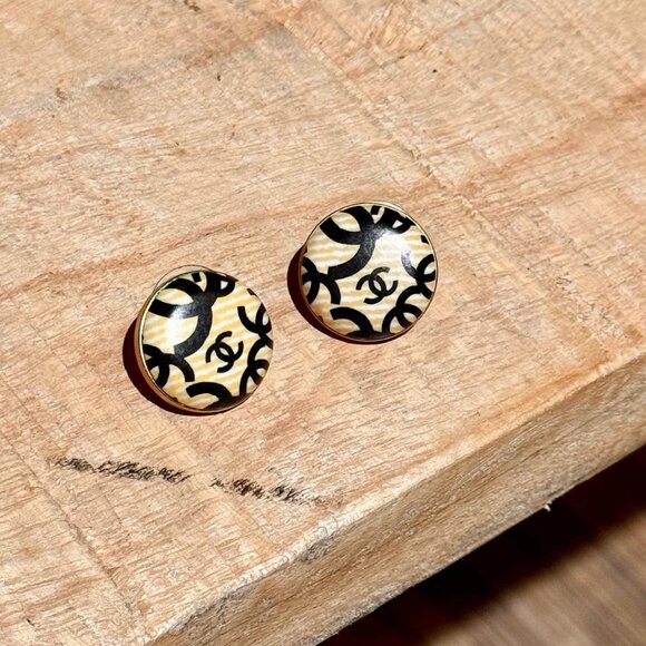 Chanel 2002 02P CC Logo Striped Round Stud Earrings - Picture 1 of 10